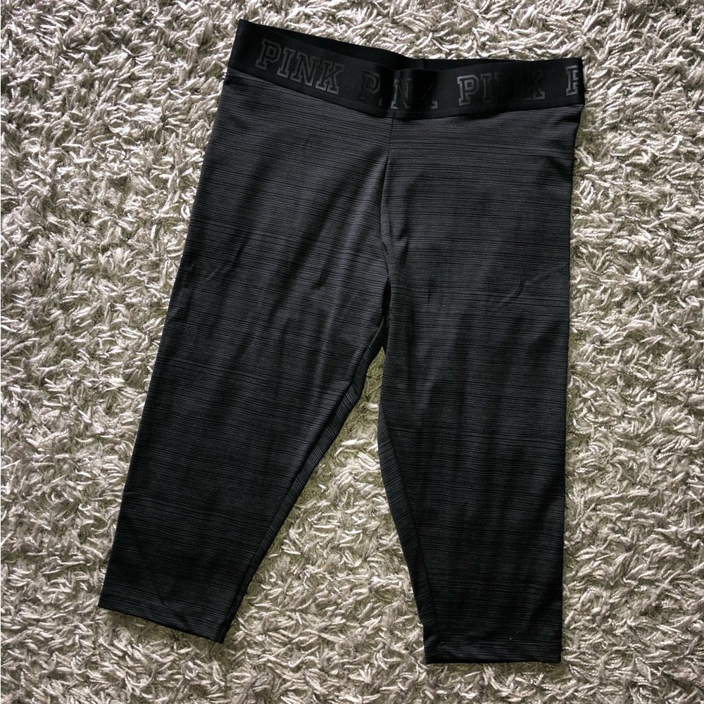 Victoriaโs Secret PINK Ultimate Capris, Size L, New With Tags